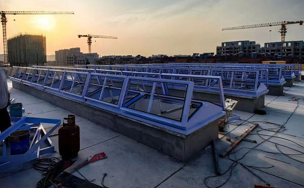 消防格尔木排烟窗怎么选择尺寸