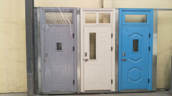 格尔木学校教室门 格尔木学校教室门