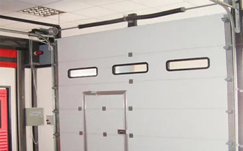 格尔木工业提升门的安装方法