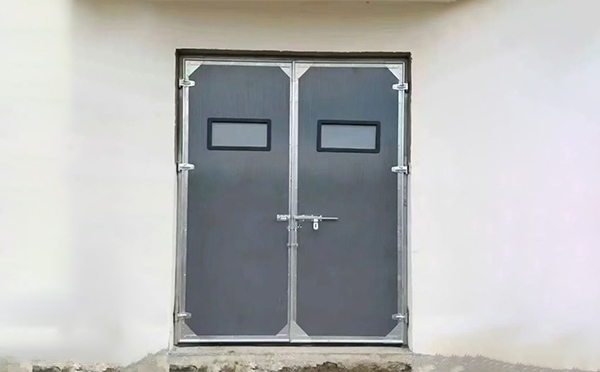 格尔木工业门在高温作业区域的运行表现 格尔木工业门在高温作业区域的运行表现