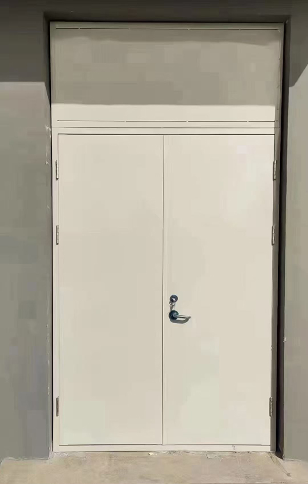 展览馆项目完成大跨度格尔木防火门安装